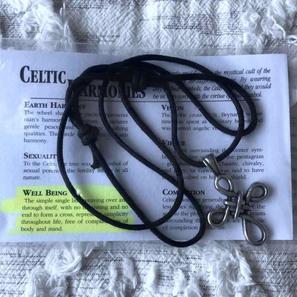 Well Bring Symbol of no beginning or end Celtic Harmony Cross Amulet Neckla…